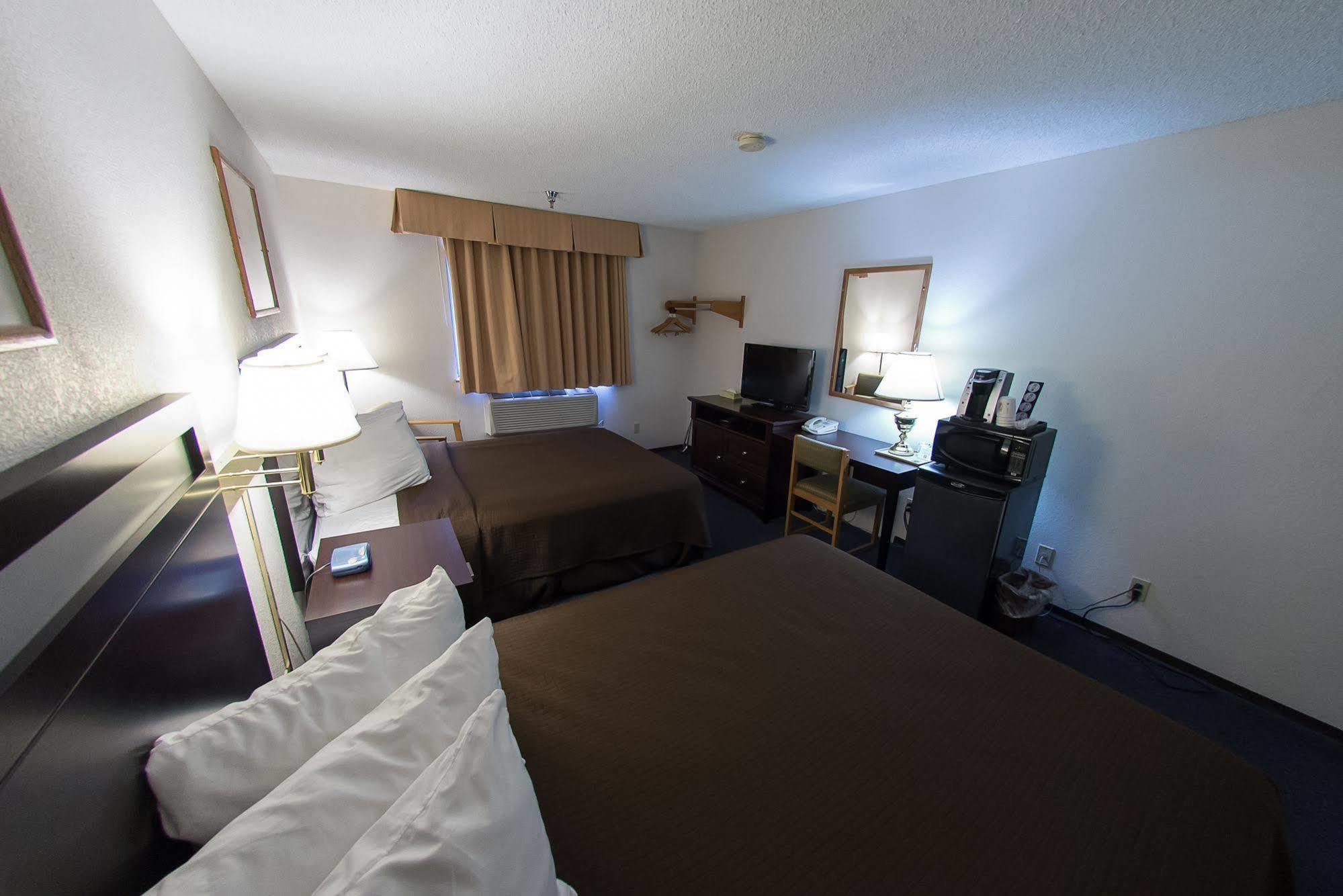 Super 8 By Wyndham Williams Lake Bc Екстериор снимка